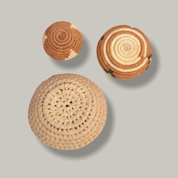 Handmade Mini Straw Bowl Set - Picture 2 of 3